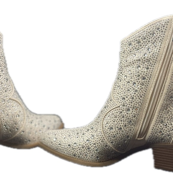 Jessica Simpson Ostelle Rhinestone Western Bootie - Picture 2 of 15